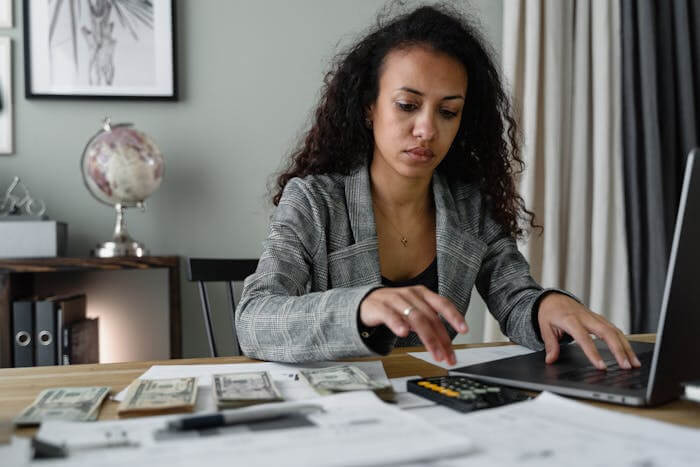 SCI et taux d'endettement personnel : optimisez votre capacité d'investissement